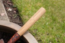 gardenhoe_oakrehandle (3 of 5).jpg